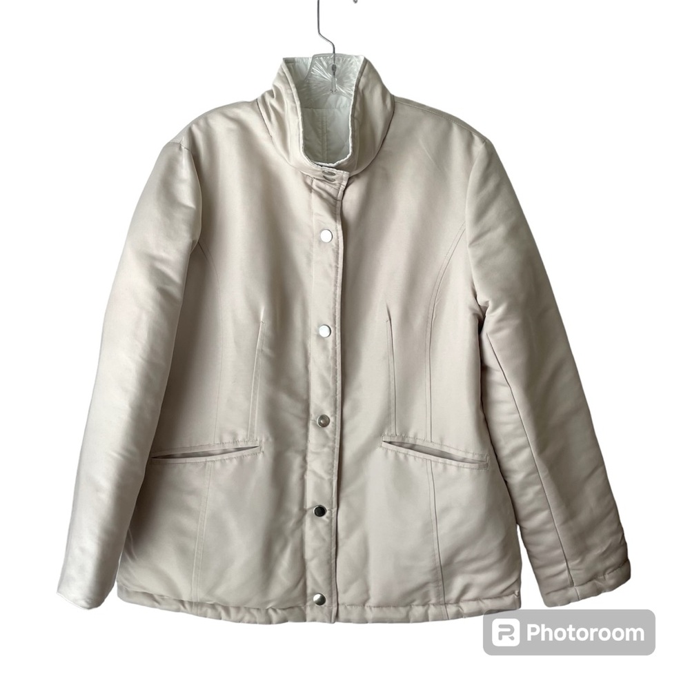 Weatherproof Quilted Reversible Water Resistant Puffer Jacket White and Beige L - Picture 2 of 16